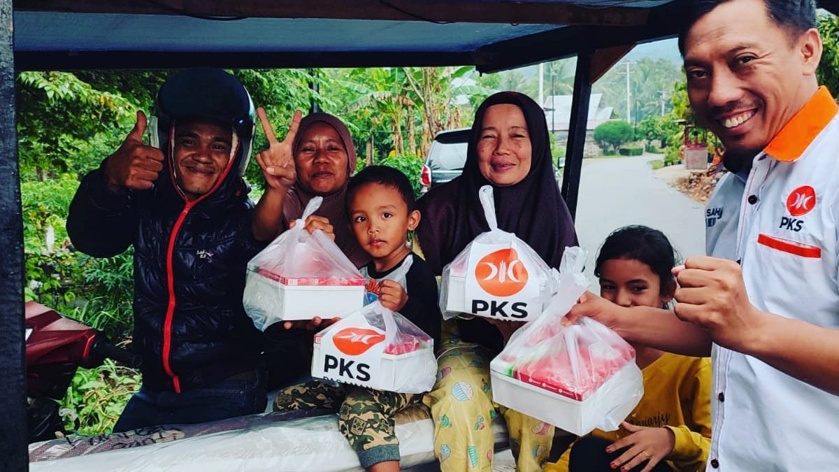 Didampingi Dr. Erwan, PKS Pasaman Gelar Safari Ramadhan