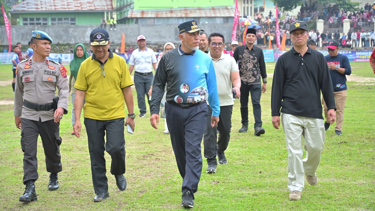 Buka Turnamen Sepakbola Antar Pelajar se-Sumbar, Gubernur Mahyeldi Tegaskan Kompetisi sebagai Ajang Lahirkan Atlet Berprestasi