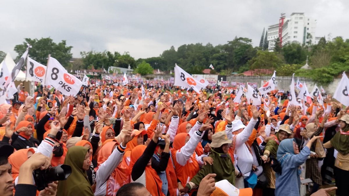 Gelar Kampanye Akbar di Bukittinggi, Masyarakat Tumpangkan Harapan Pada PKS