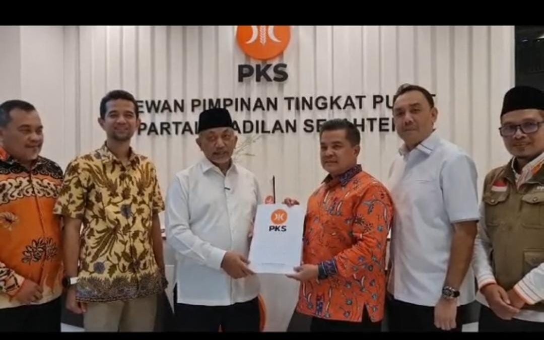 BW-MI Terima SK Calon Bupati dan Wakil Bupati Agam dari DPP PKS