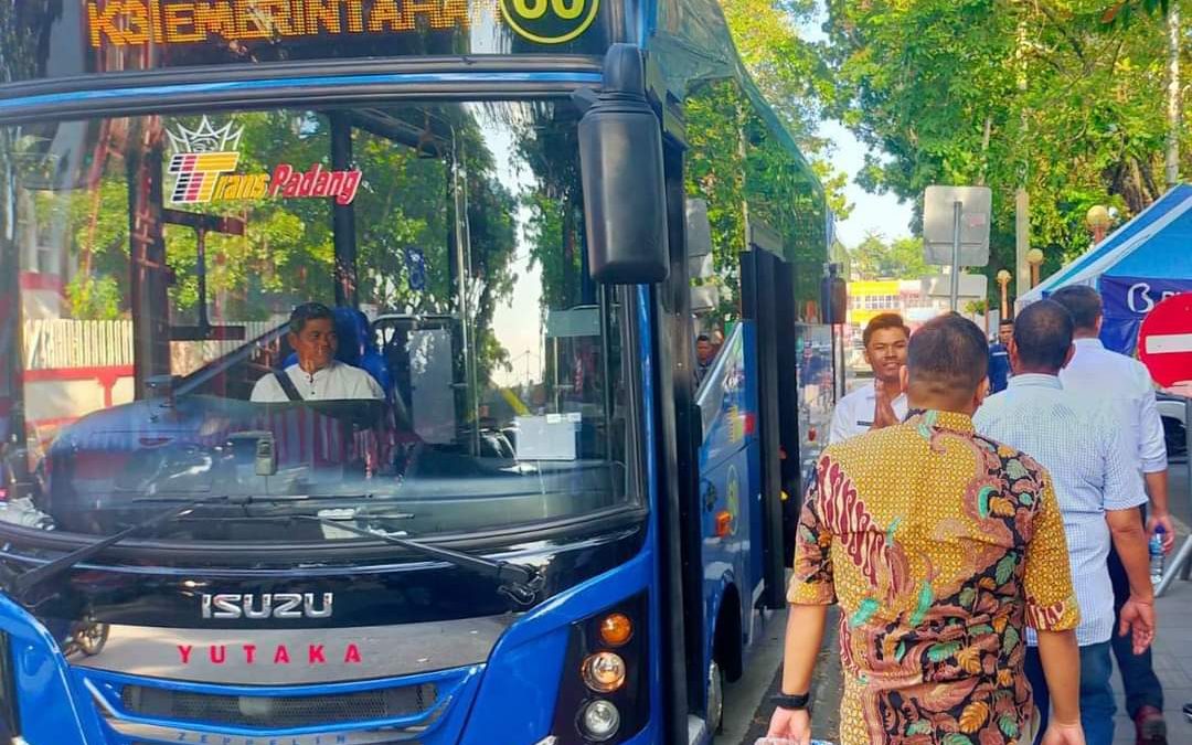 Tinjau Kesiapan Armada Listrik di Kota Padang, Shenzhen Bus Group Langsung Tinjau Koridor Trans Padang